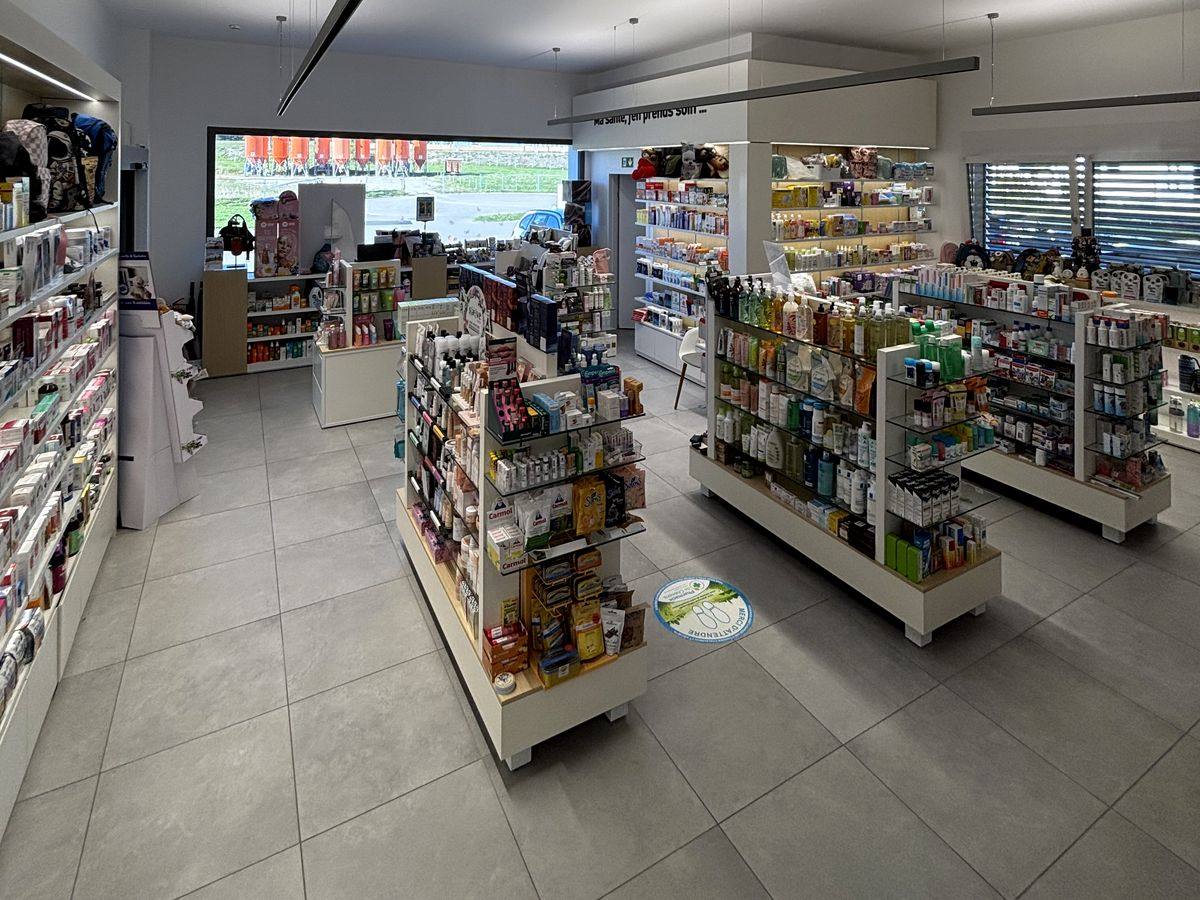 Les rayons de la pharmacie